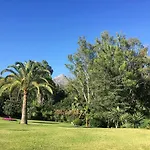 Nueva Andalucia - Penthouse Apartment *